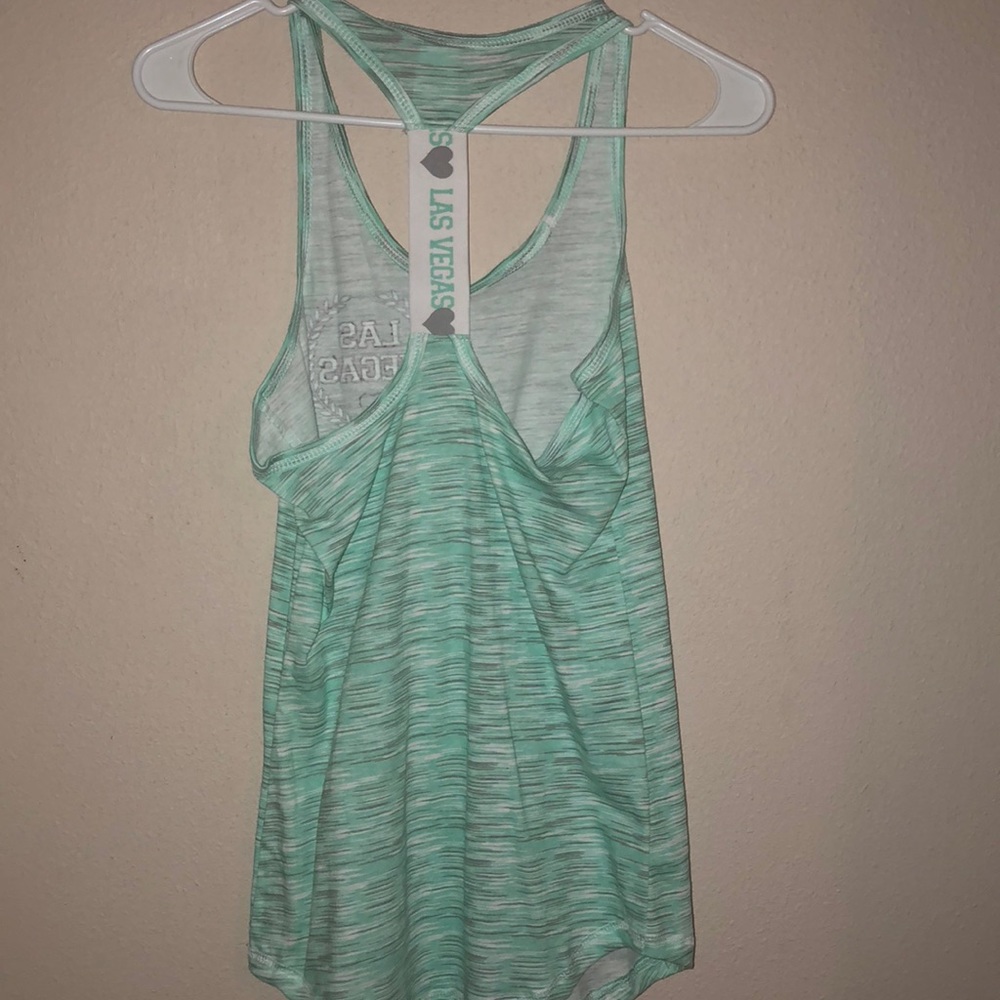 Tank tops - Picture 2 of 2